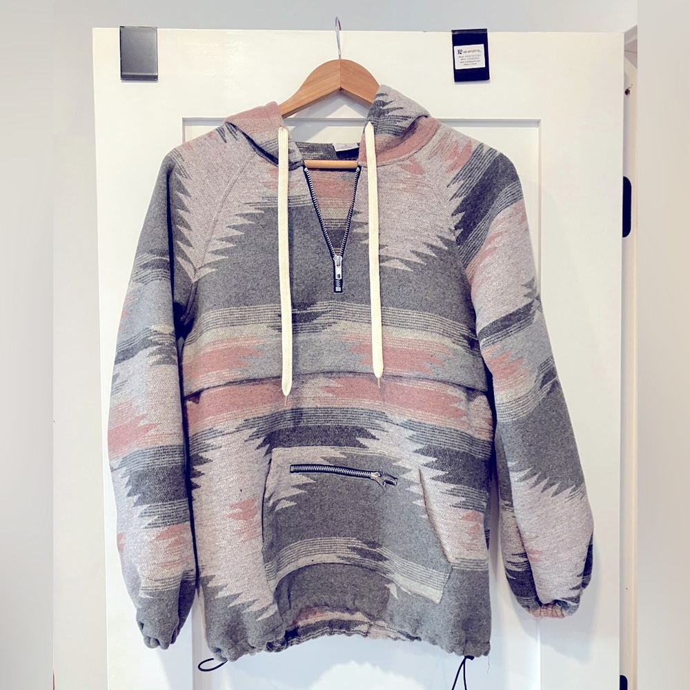 Aztec Western Pullover size Small